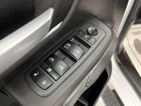 Used 2022 RAM 1500 Big Horn AWD/4WD image 33
