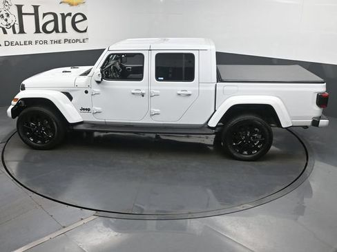 Used 2023 Jeep Gladiator Overland AWD/4WD image 41