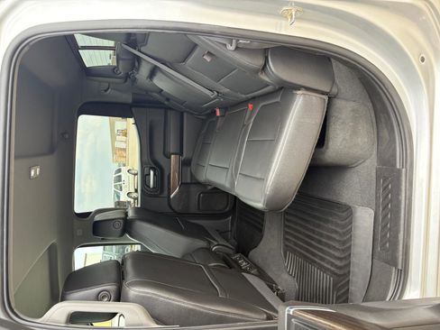 Used 2021 Chevrolet Silverado 1500 LT w/ Convenience Package II image 13