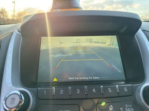 Used 2015 Chevrolet Equinox LT w/ Driver Convenience Package image 13