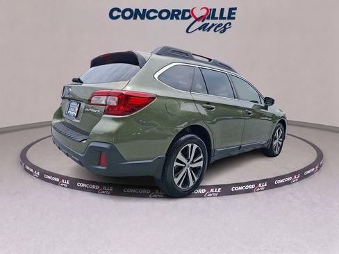 Used 2019 Subaru Outback 2.5i Limited AWD/4WD image 6