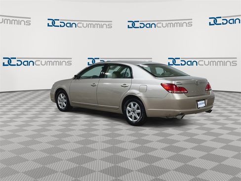 Used 2007 Toyota Avalon XL image 6