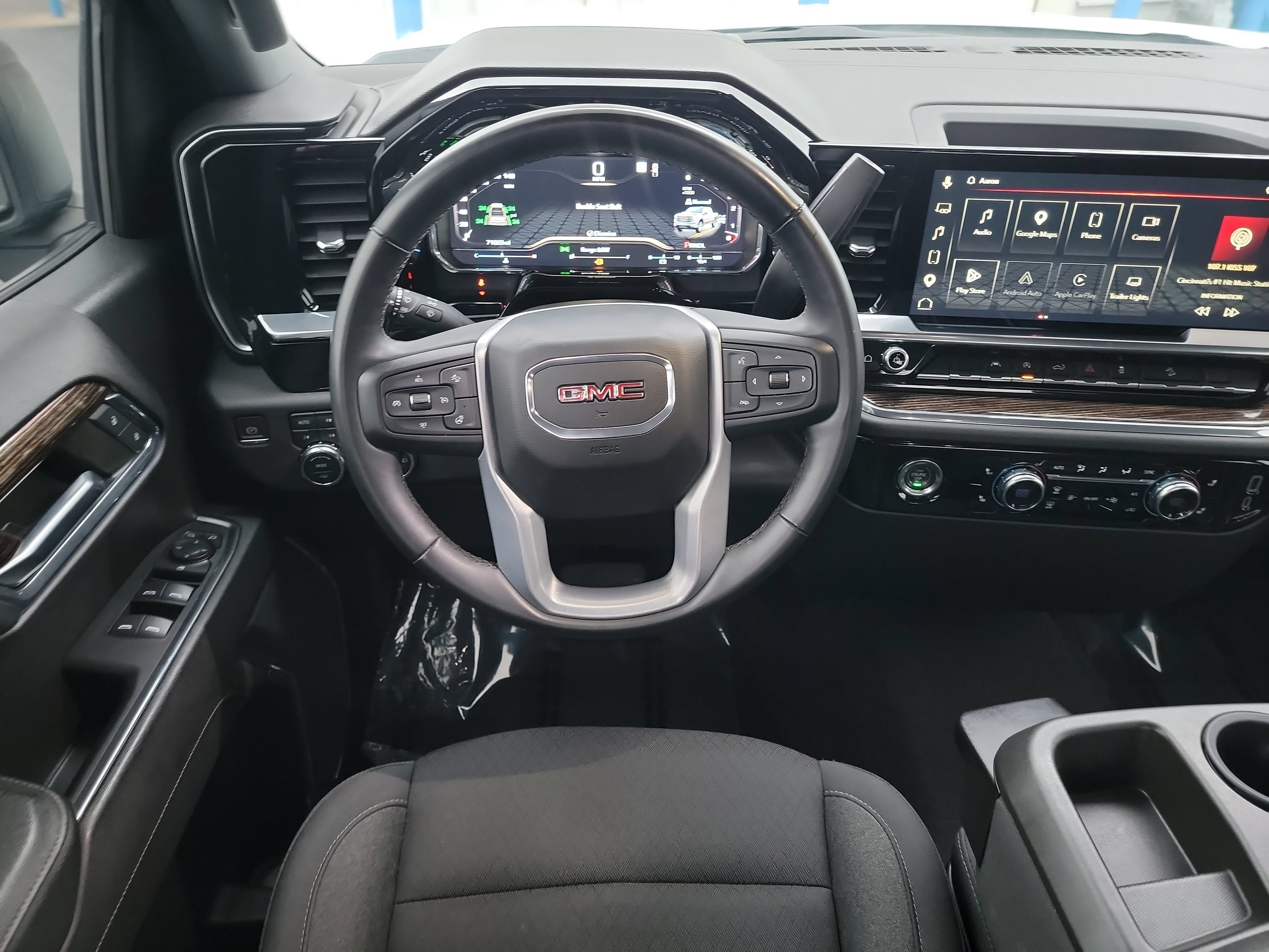 Used 2023 GMC Sierra 1500 Elevation AWD/4WD image 16