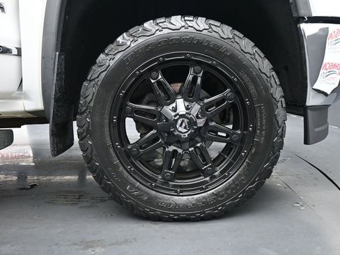 Used 2015 GMC Sierra 1500 SLT w/ SLT Crew Cab Value Package image 11