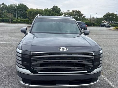 Used 2026 Hyundai Palisade Calligraphy FWD image 8