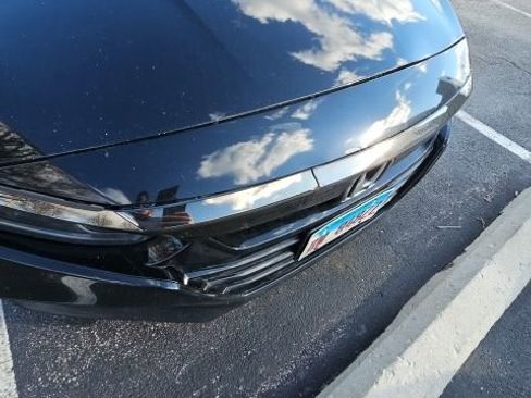 Used 2020 Honda Accord Sport image 2