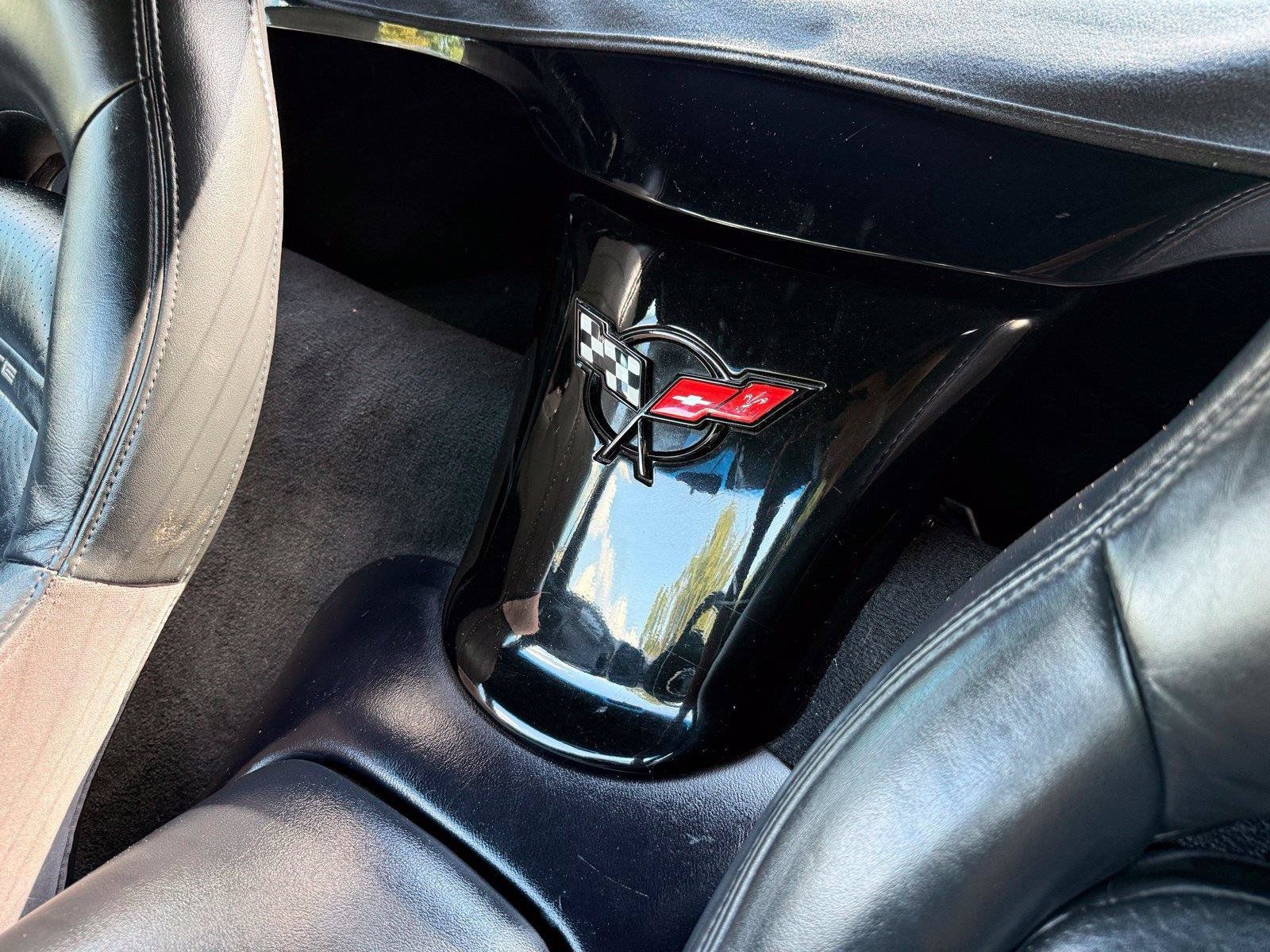 Used 1999 Chevrolet Corvette Convertible RWD image 34