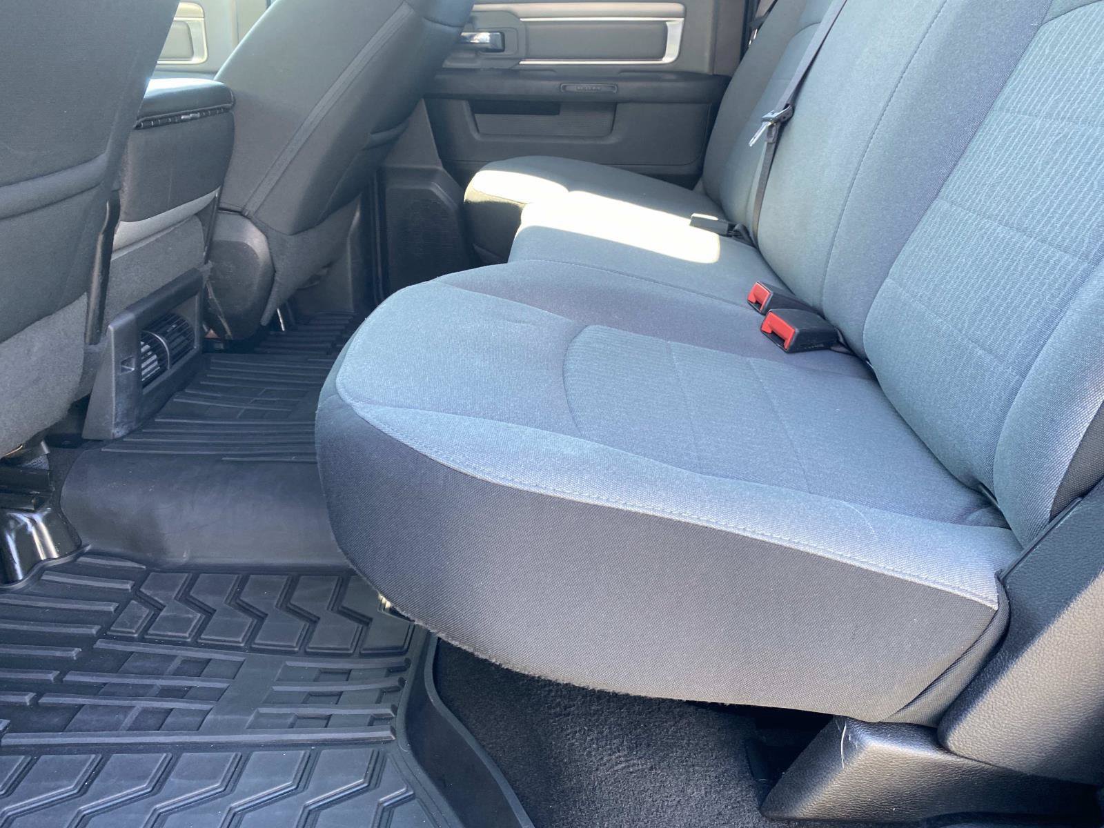Used 2021 RAM 1500 Classic SLT AWD/4WD image 19
