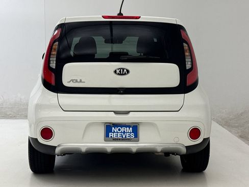Used 2017 Kia Soul + w/ Primo Package FWD image 8