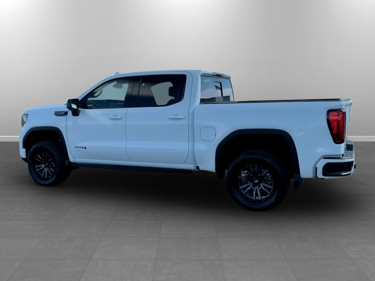 Used 2023 GMC Sierra 1500 AT4 w/ AT4 Premium Package AWD/4WD image 5