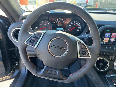 Used 2017 Chevrolet Camaro ZL1 image 26