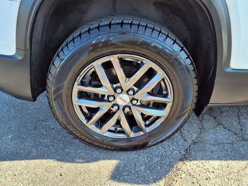 Used 2019 GMC Acadia SLT image 38