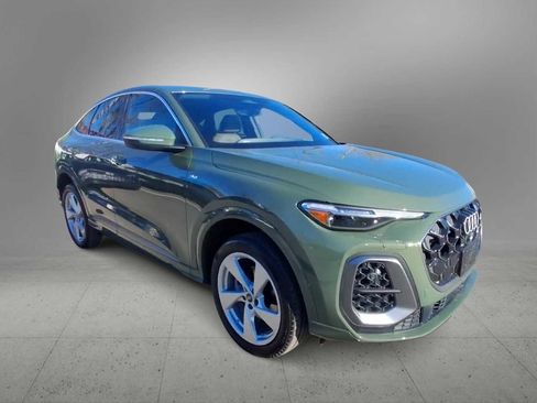 Certified 2025 Audi Q5 Premium Plus w/ Premium Plus image 2