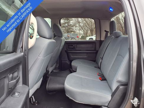 Used 2018 RAM 3500 Tradesman w/ Chrome Appearance Group image 11