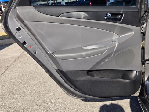 Used 2013 Hyundai Sonata SE FWD image 15