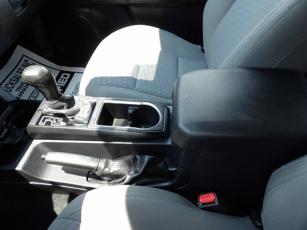 Used 2020 Toyota Tacoma SR RWD image 25