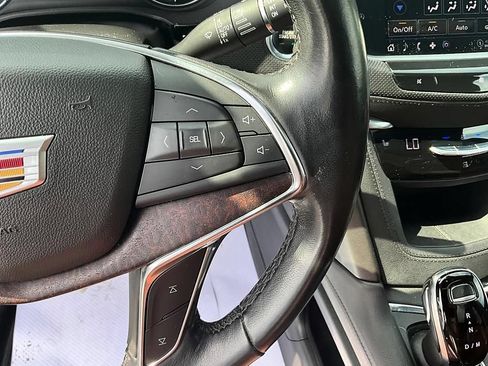 Used 2021 Cadillac XT5 Premium Luxury AWD/4WD image 30