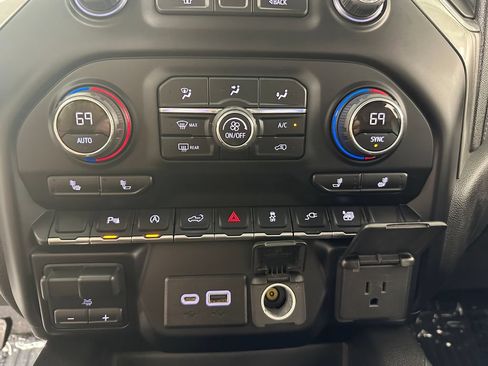 Used 2019 Chevrolet Silverado 1500 RST w/ All-Star Edition AWD/4WD image 31