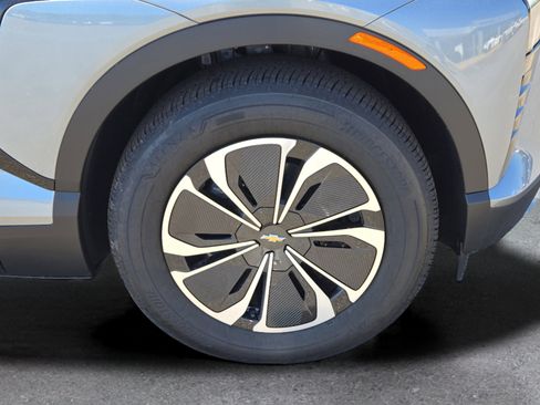 New 2025 Chevrolet Blazer EV LT image 4