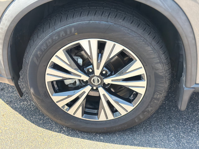 Used 2021 Nissan Rogue SV w/ Premium Package FWD image 13