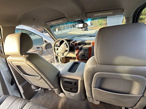 Used 2012 Chevrolet Tahoe LT image 45