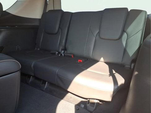 Used 2023 Nissan Armada Platinum w/ Captain's Chairs Package RWD image 23