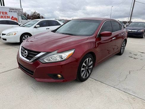 Used 2017 Nissan Altima 2.5 SV image 4