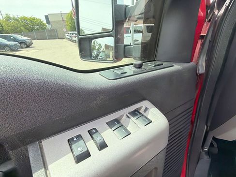 Used 2015 Ford F250 Lariat w/ Lariat Ultimate Package AWD/4WD image 18