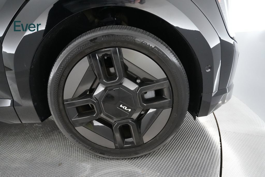 Used 2024 Kia EV9 GT-Line AWD/4WD image 17