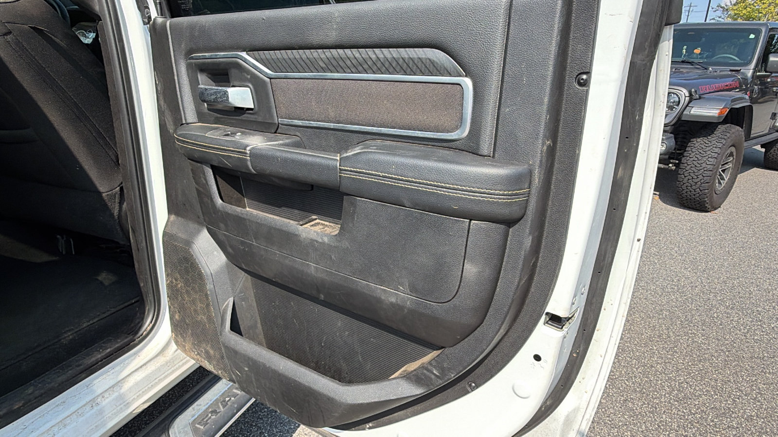 Used 2026 RAM 3500 Big Horn AWD/4WD image 20