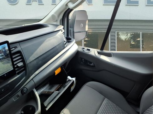 New 2026 Ford Transit 250 148 Medium Roof image 12