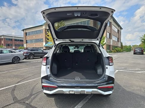 Certified 2025 Kia Sportage SX AWD/4WD image 5