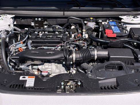 Certified 2025 Honda Accord LX image 15