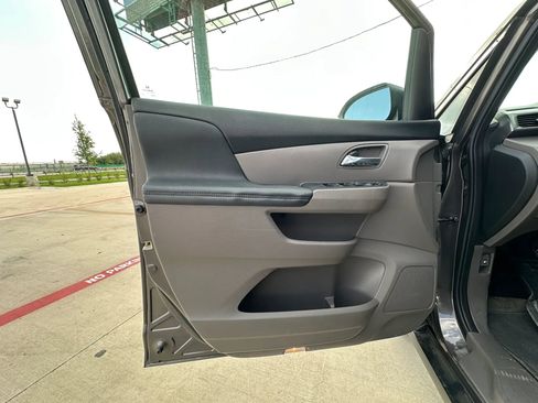Used 2016 Honda Odyssey EX-L image 34