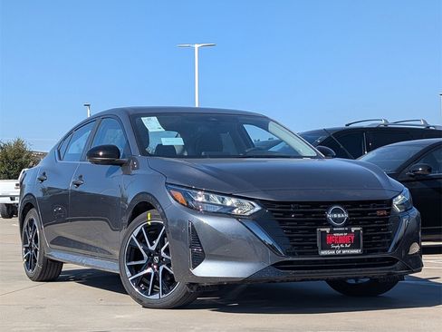New 2025 Nissan Sentra SR w/ SR Premium Package image 2