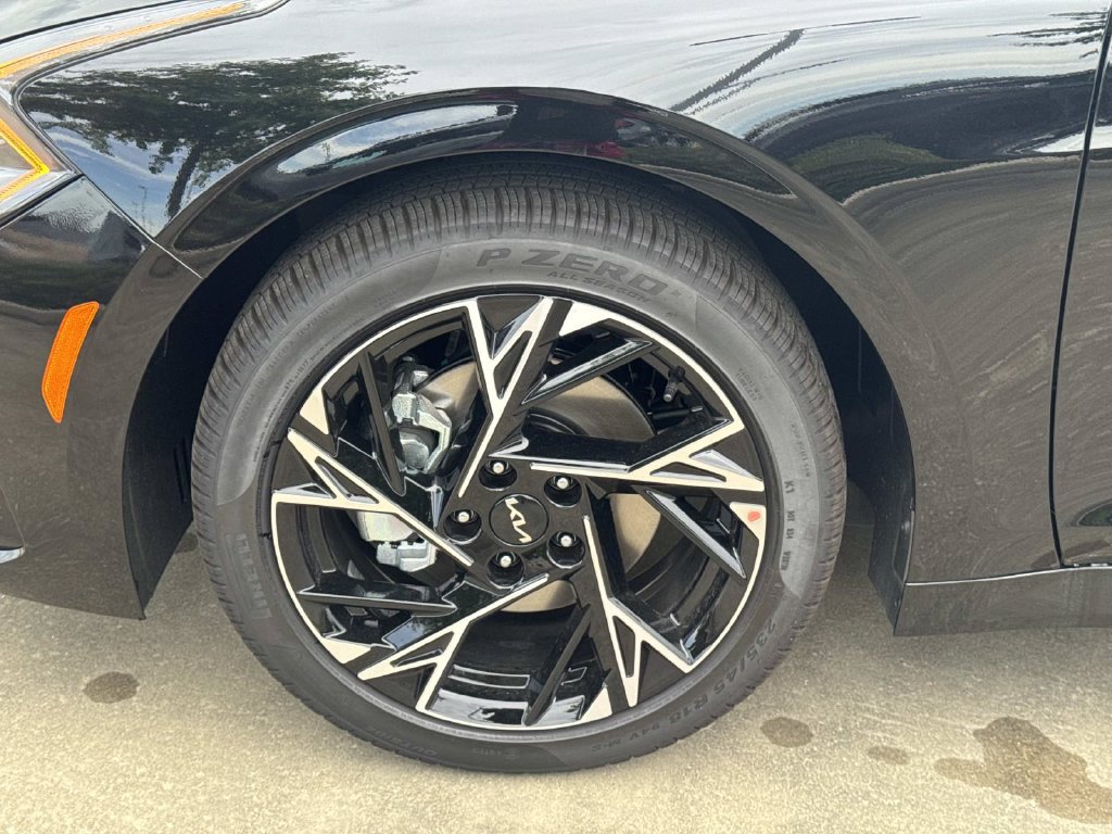New 2026 Kia K5 GT-Line FWD image 4
