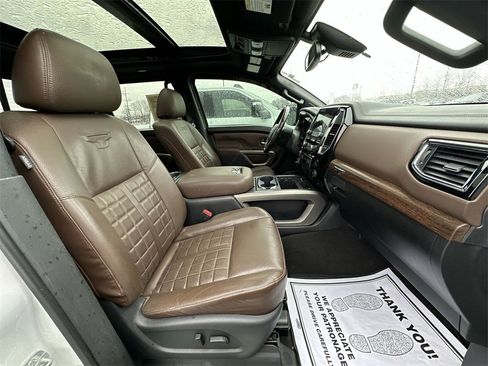 Used 2021 Nissan Titan Platinum Reserve w/ Moonroof Package image 24