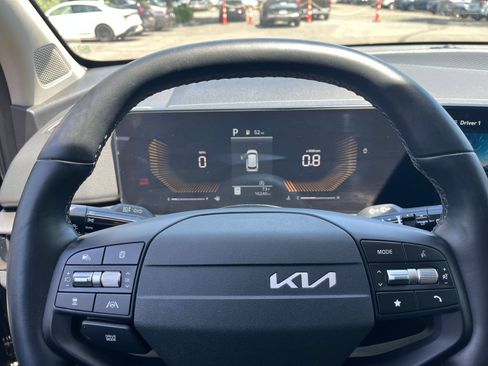 Used 2026 Kia Sportage LX FWD image 28
