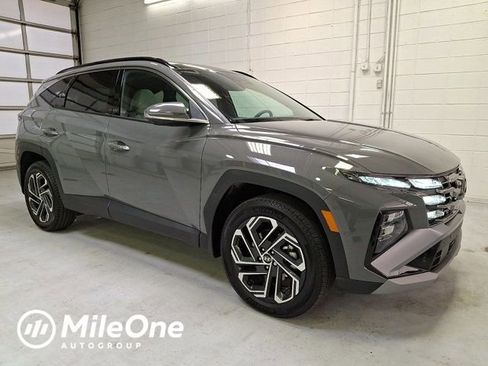 Certified 2025 Hyundai Tucson Limited image 1