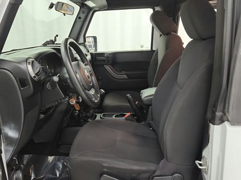 Used 2014 Jeep Wrangler Sport AWD/4WD image 18