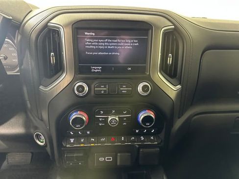 Used 2023 GMC Sierra 2500 Denali w/ Denali Black Diamond Edition image 21