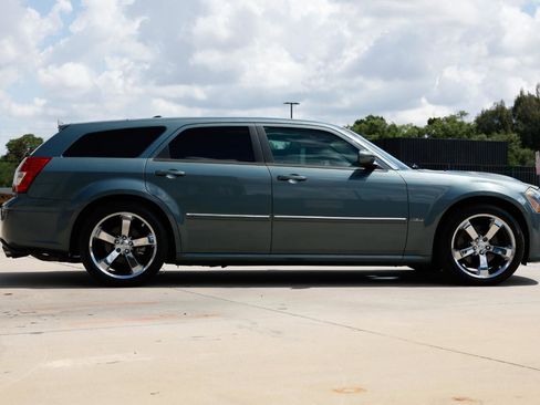 Used 2006 Dodge Magnum R/T w/ Convenience Group II RWD image 15
