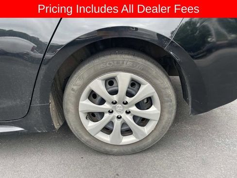 Used 2023 Toyota Corolla LE FWD image 4