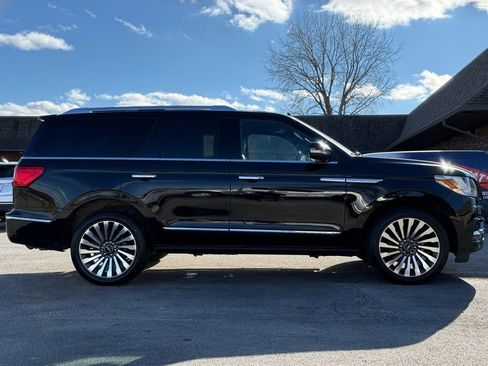 Used 2019 Lincoln Navigator Reserve AWD/4WD image 6