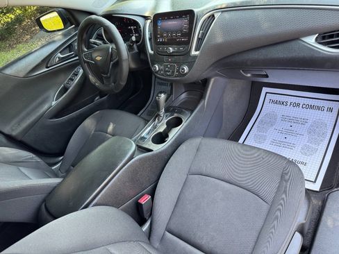 Used 2019 Chevrolet Malibu LS FWD image 15