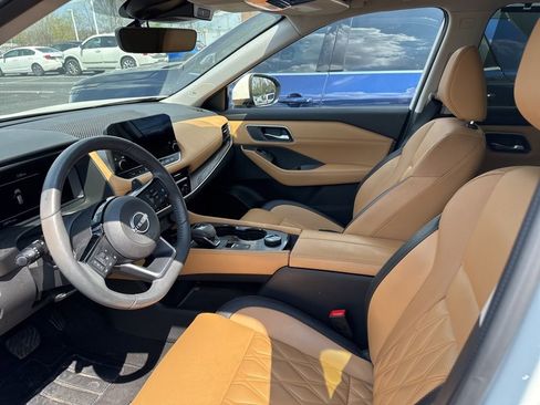 Used 2023 Nissan Rogue Platinum AWD/4WD image 4