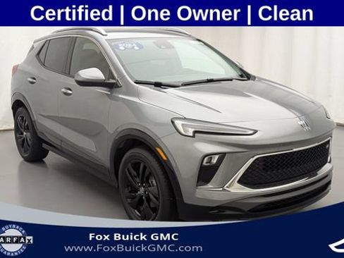 Used 2024 Buick Encore GX Sport Touring FWD image 3
