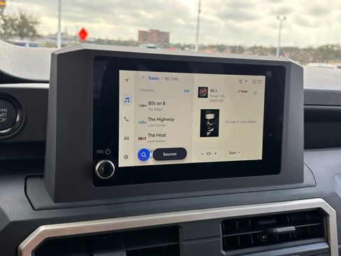 Used 2026 Toyota Tacoma SR image 18