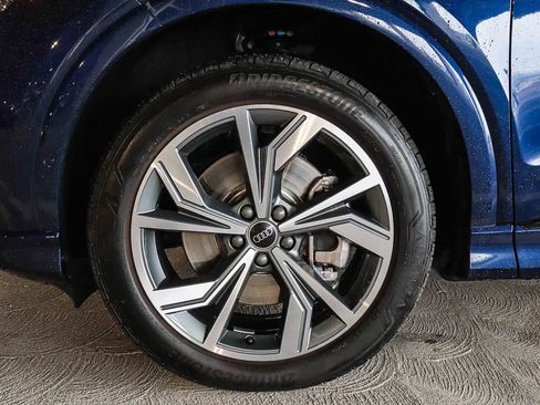 Used 2023 Audi Q4 e-tron Premium Plus image 14