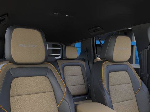 New 2026 Chevrolet Equinox ACTIV w/ Convenience Package III AWD/4WD image 24